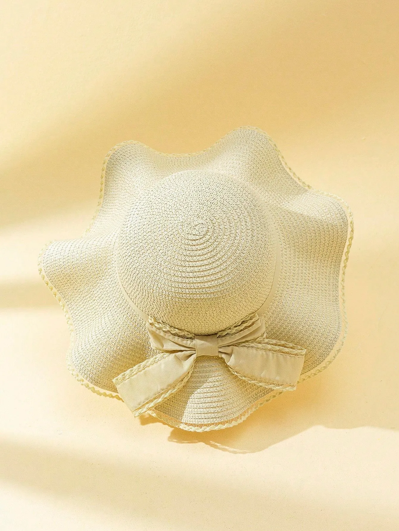 1pc Women's Solid Color Adhesive Patch Bowknot Tied Wavy Edge Wide Brim Sun Straw Hat, Perfect For Beach Vacation Photoshoots