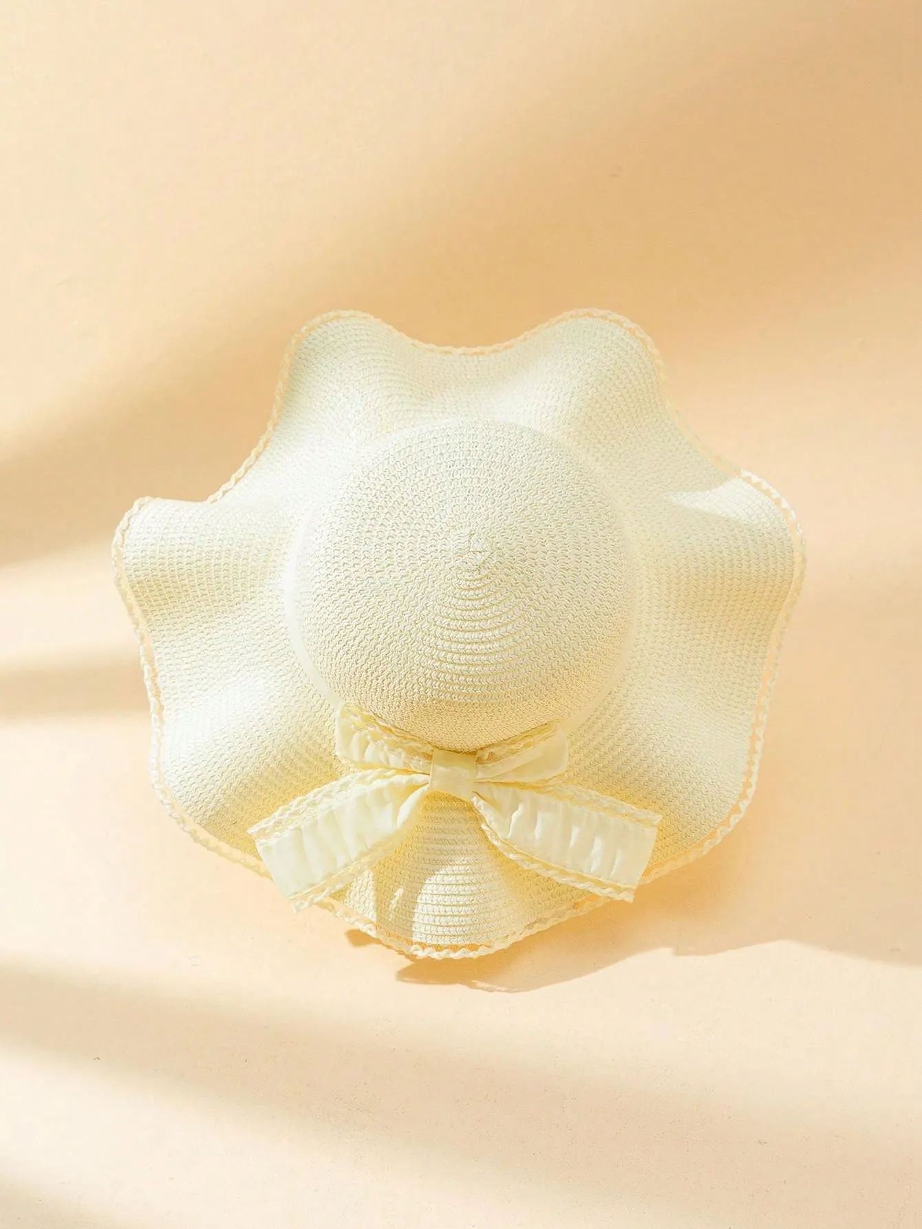 1pc Women's Solid Color Adhesive Patch Bowknot Tied Wavy Edge Wide Brim Sun Straw Hat, Perfect For Beach Vacation Photoshoots