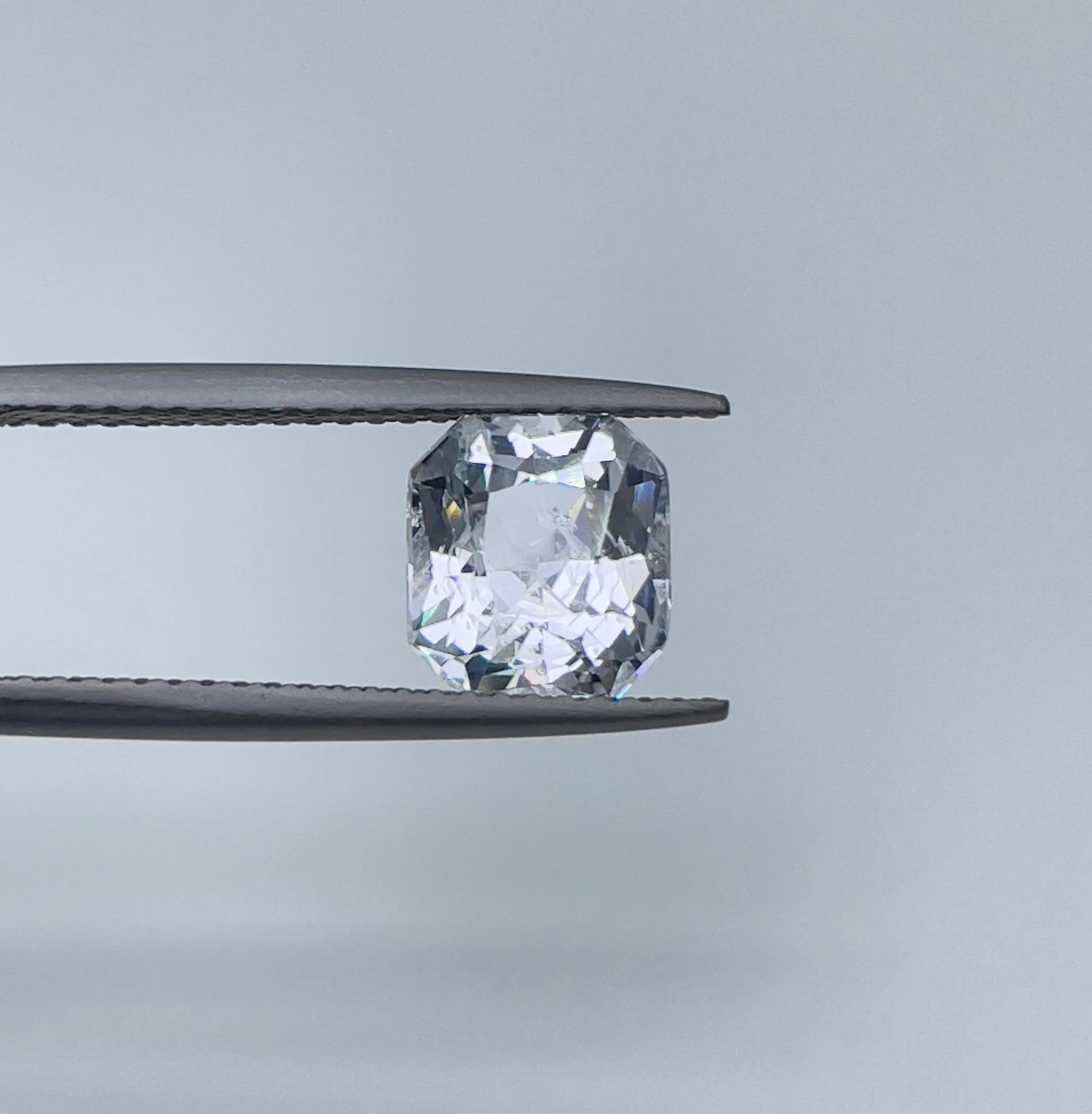 2.35 crt White Sapphire/ / OFF white sapphire/ White theme/ White favourite/ White sapphire ring/ custom ring/ Engagement Ring/ Diamond alt