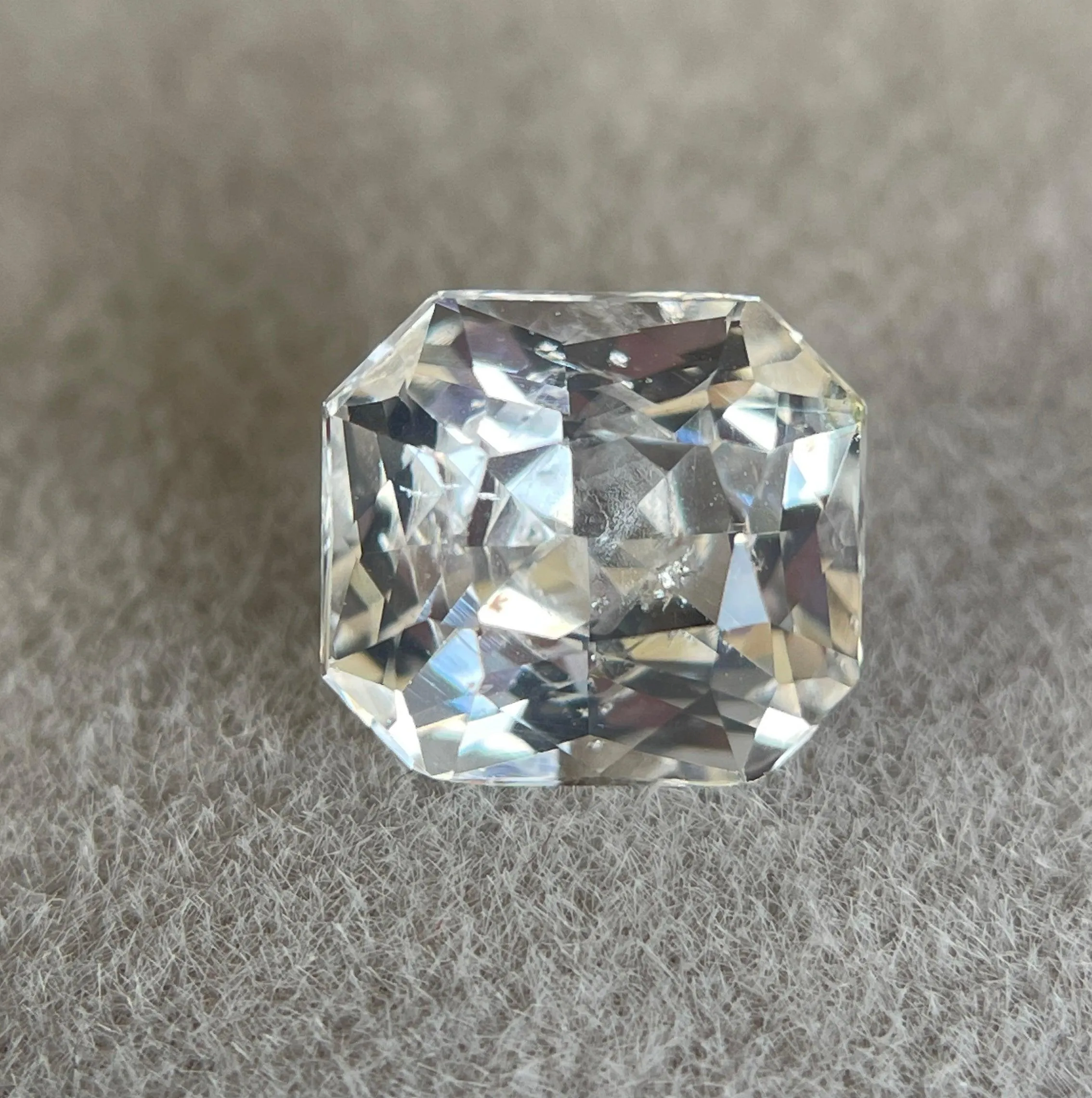 2.35 crt White Sapphire/ / OFF white sapphire/ White theme/ White favourite/ White sapphire ring/ custom ring/ Engagement Ring/ Diamond alt