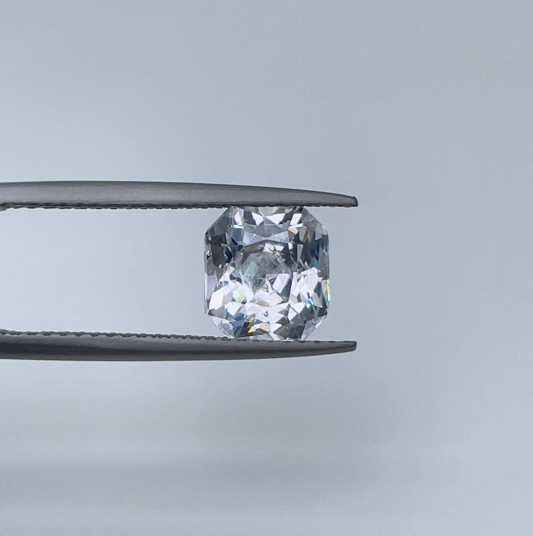 2.35 crt White Sapphire/ / OFF white sapphire/ White theme/ White favourite/ White sapphire ring/ custom ring/ Engagement Ring/ Diamond alt