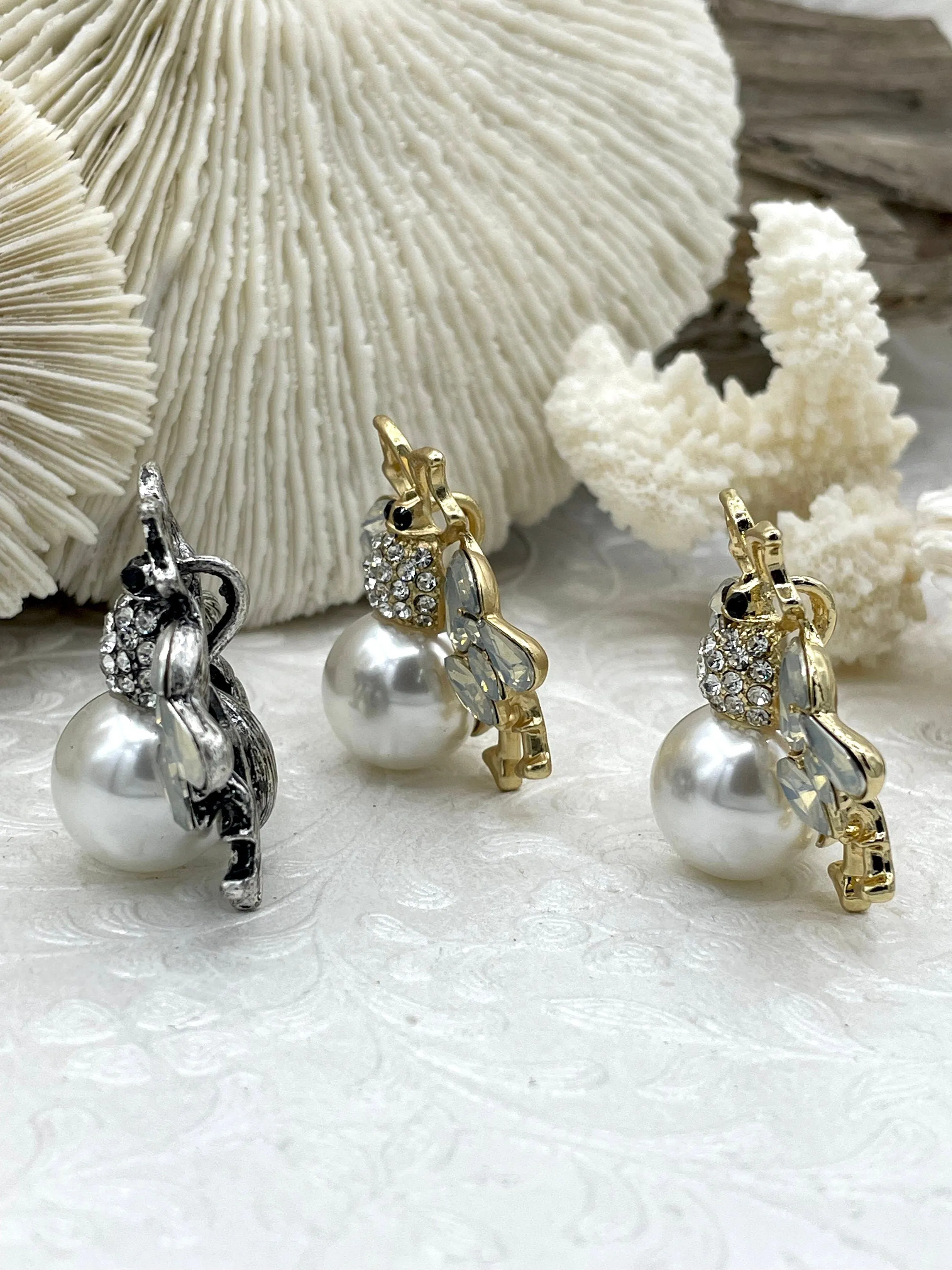 Bee Pearl Charm Pendant CZ Micro Pave, French Bee Charm, CZ and Pearl Bee, Bee Charm, Pearl CZ Bee Pendant, 3 Finishes Fast Ship