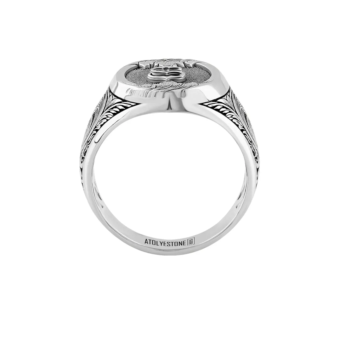 Classic Statement Signet Ring in Silver