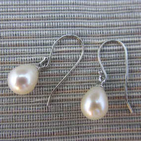 Freshwater Pearl Drop Earrings