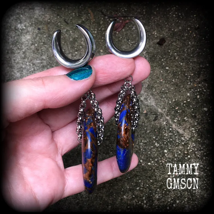 Lapis lazuli and bronzite ear weights