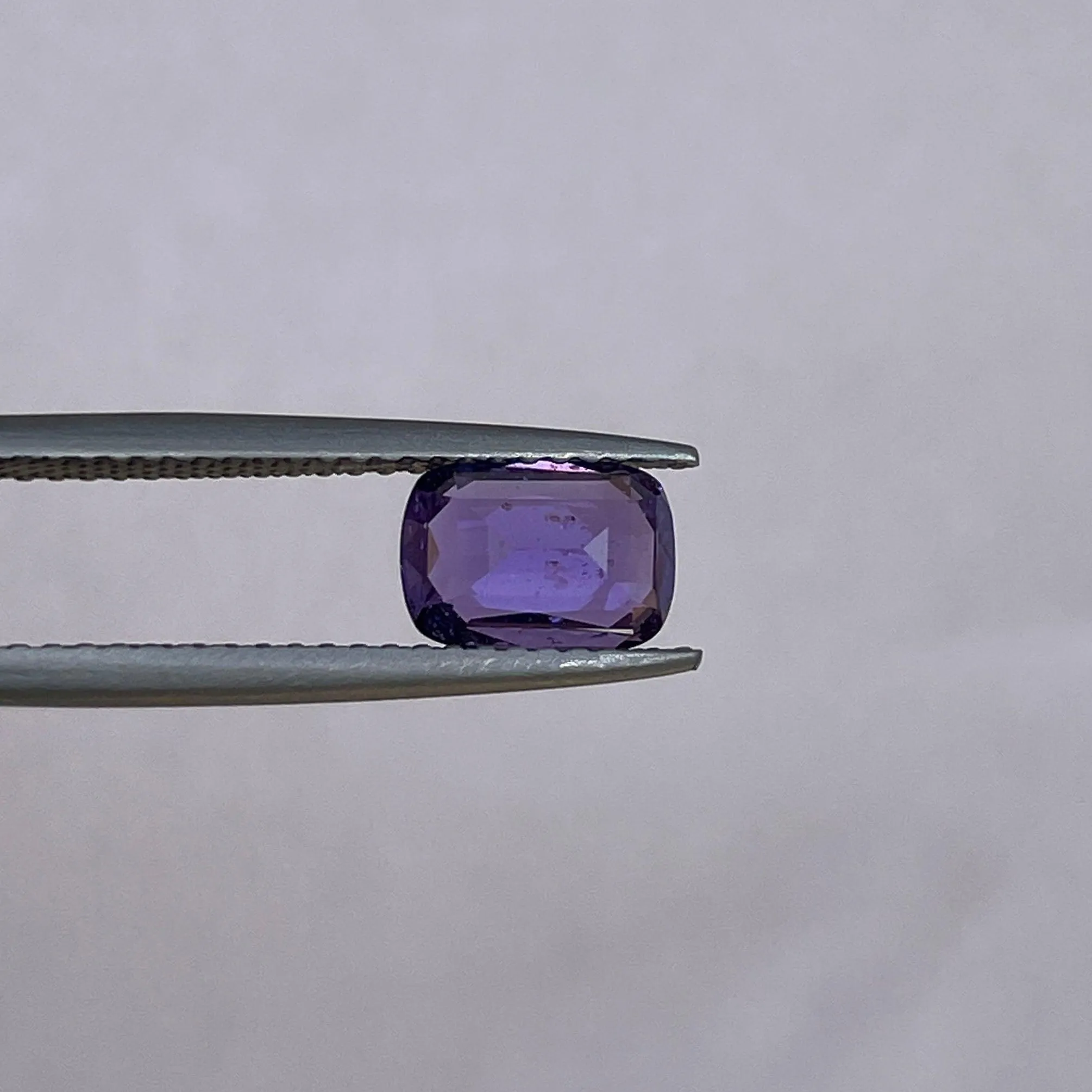 loose purple sapphire 1.27 crt purple pink sapphire online, selling loose gemstones online for october birthstone jewelry as fiance ring, made to order engagement rings in new world gems selling loose gemstones online