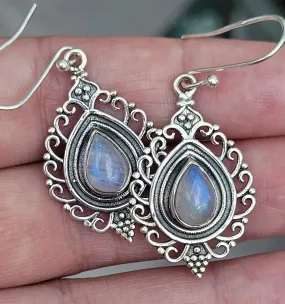 Moonstone Sterling Silver Earrings, 925 Sterling Silver Earrings, Gemstone Vintage Earrings, White stone Earrings, Teardrop Gemstone earring