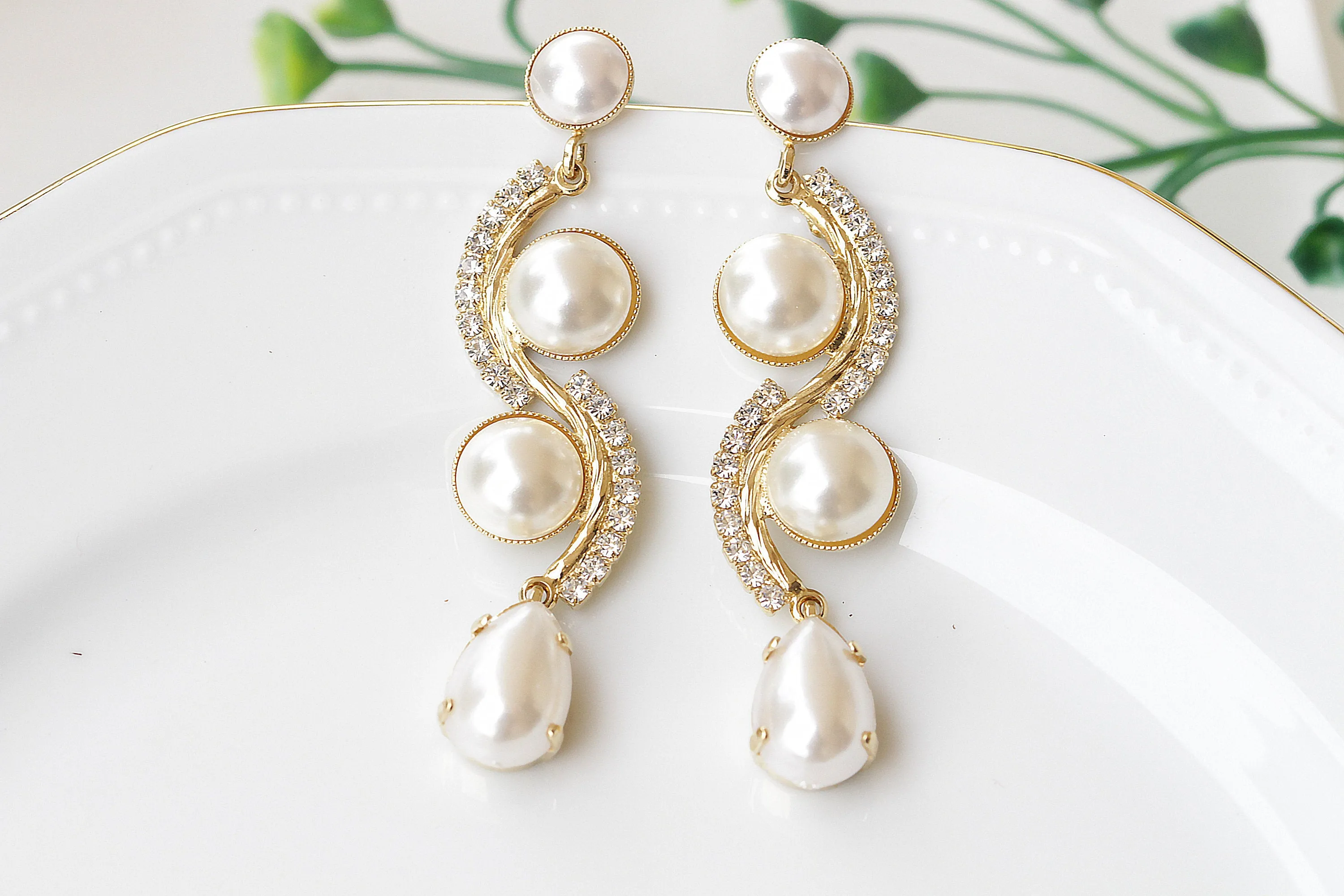 PEARL Rebeka EARRINGS