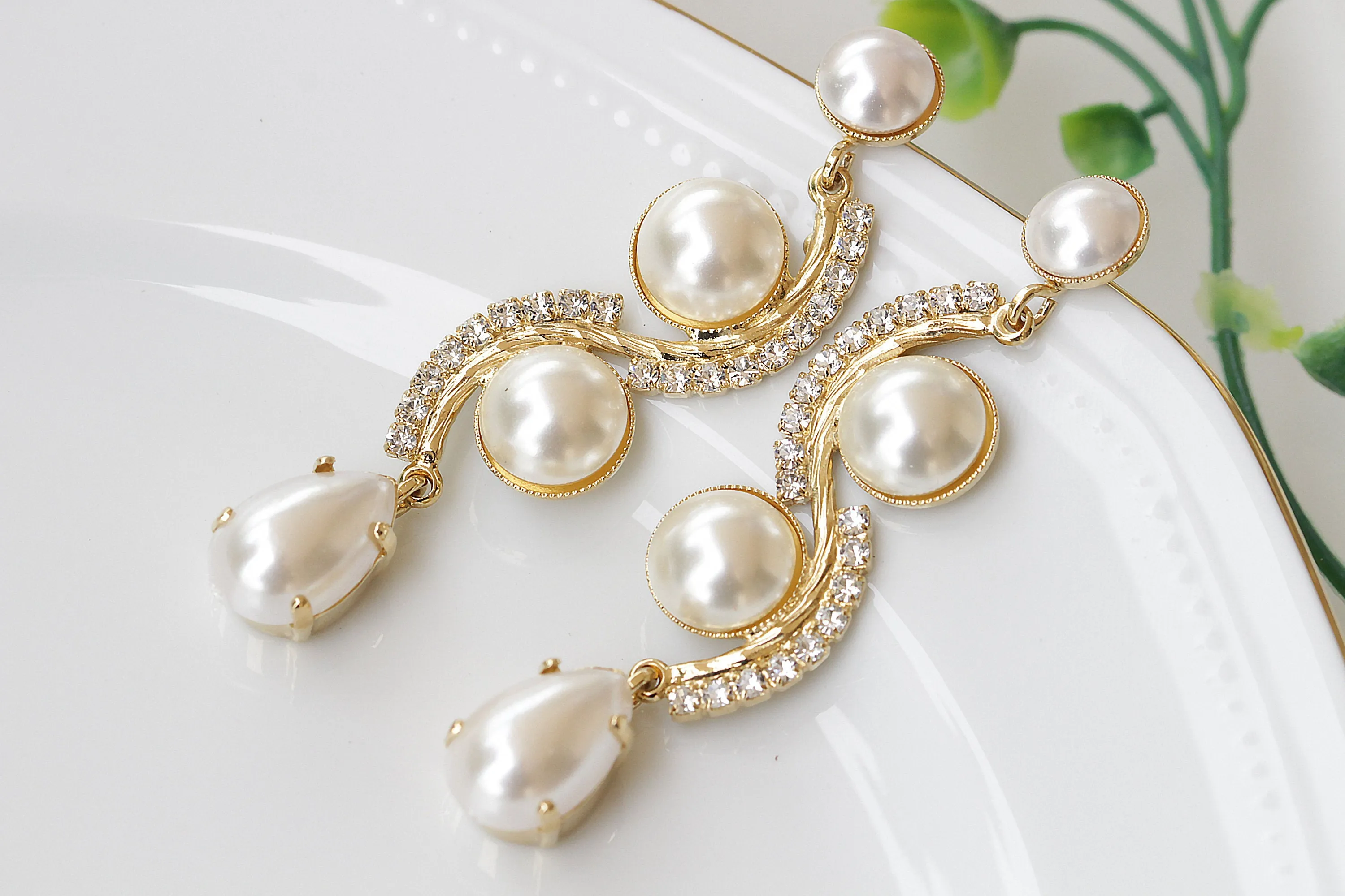 PEARL Rebeka EARRINGS