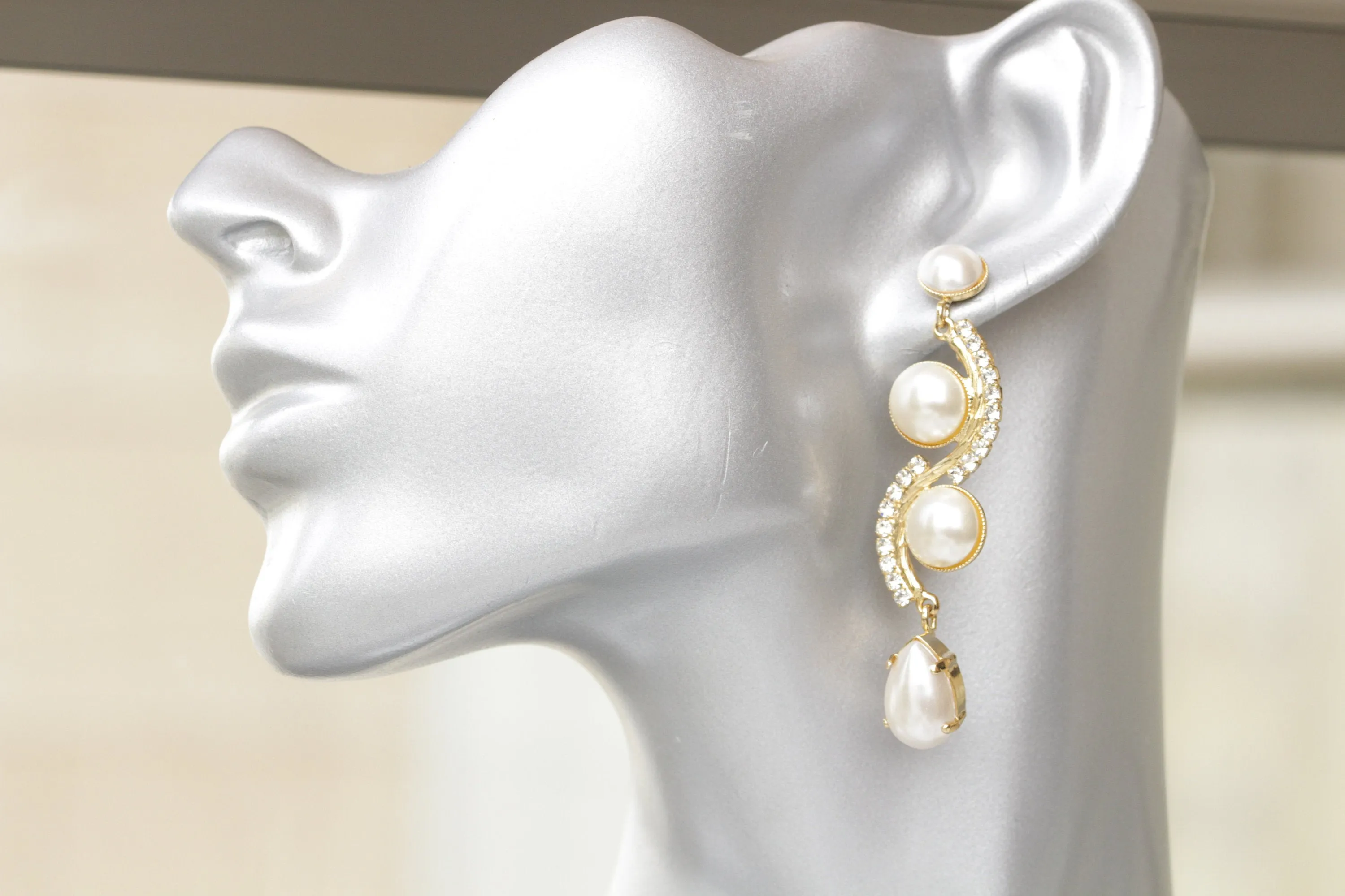 PEARL Rebeka EARRINGS