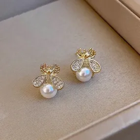 Queen Bee Pearl Earrings