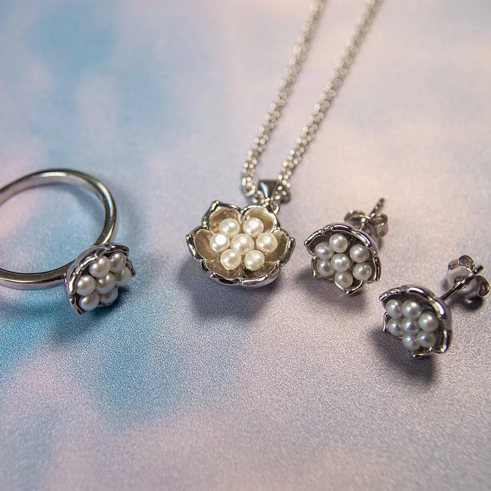 Royal Pearl Flower Pendant in Sterling Silver