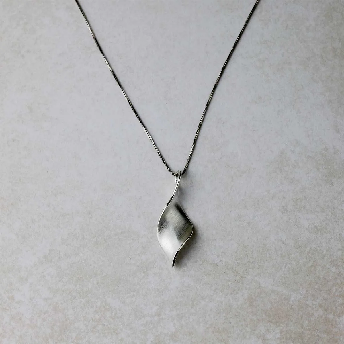 Silver Twist Pendant