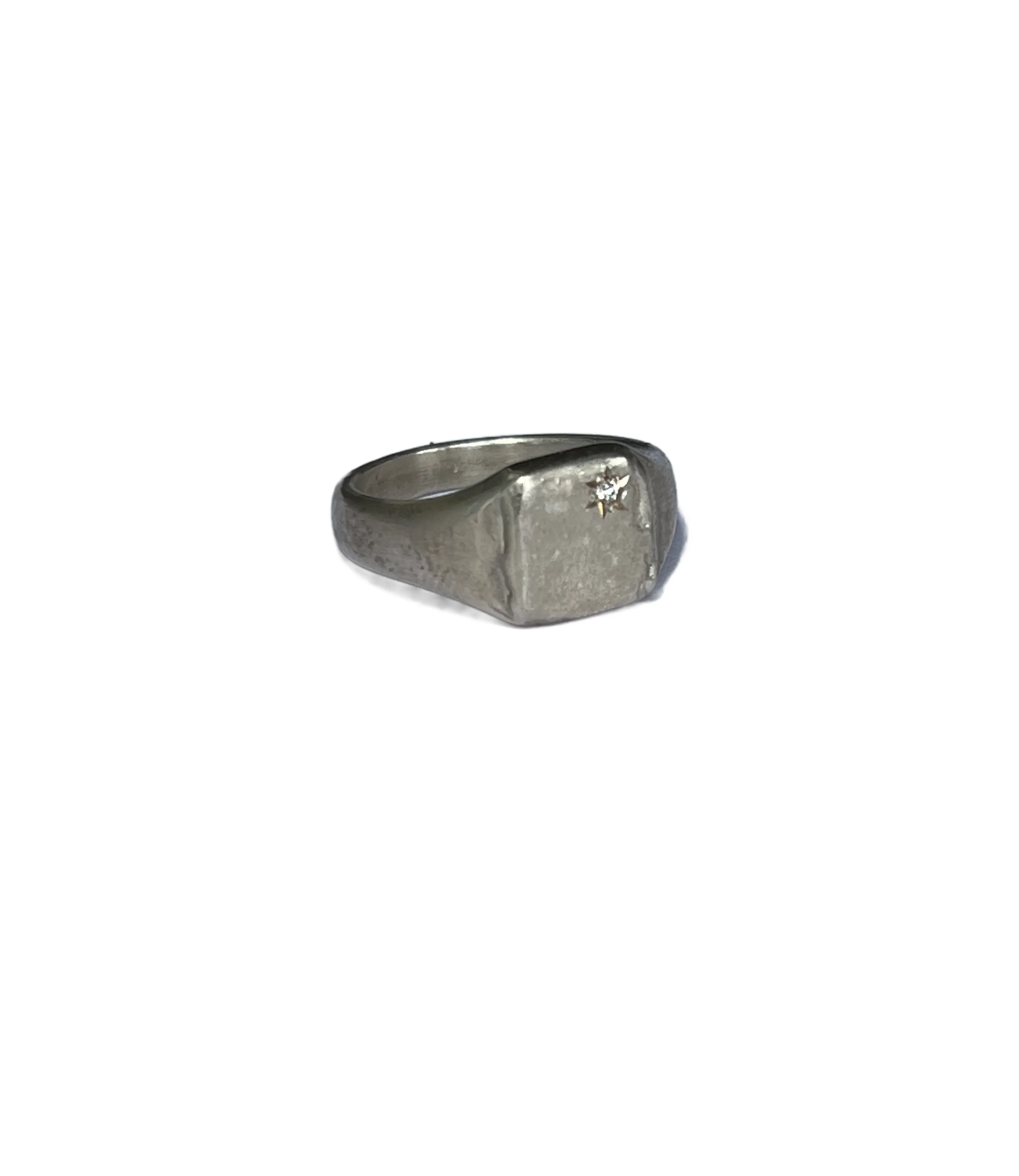 Sonja Fries | Signet Small Sterling Silver Diamond
