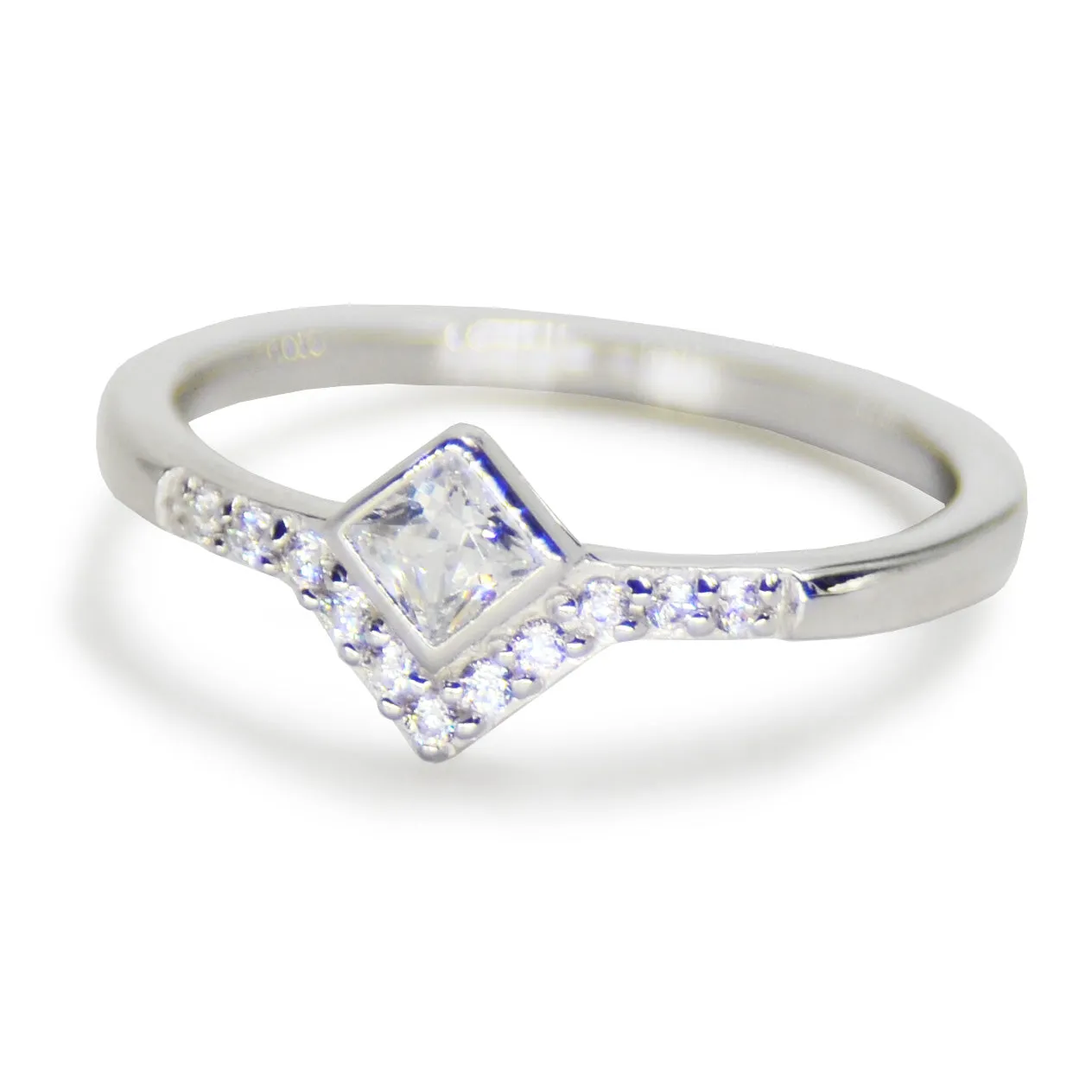 Tiara Ring