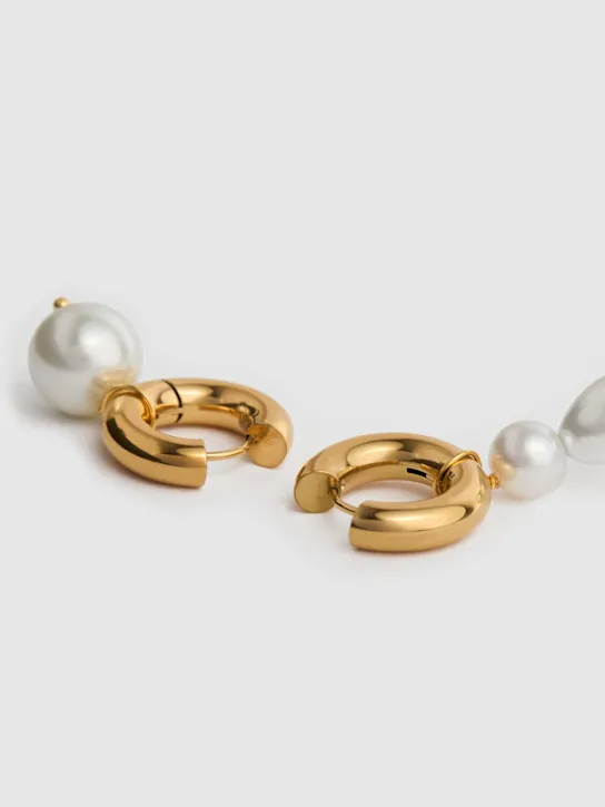 Timeless Pearly   Mismatched pearl earrings 
