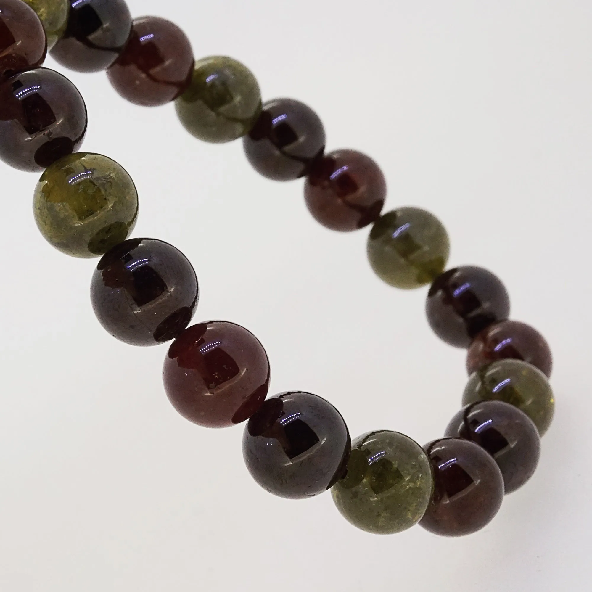 Tricolor Garnet 10mm