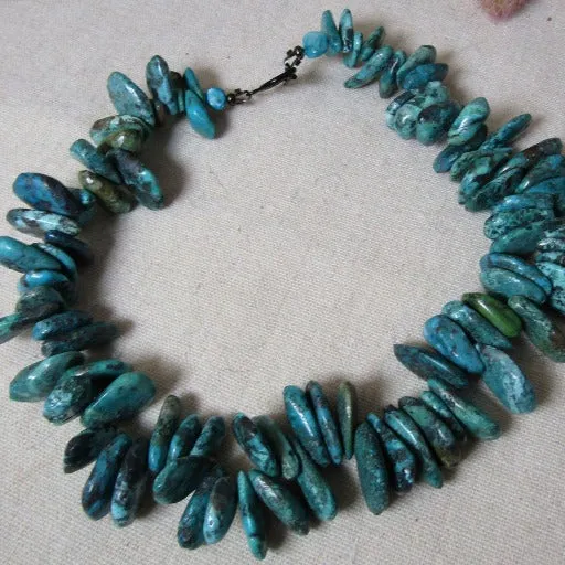 Turquoise Teardrop Bead Beaded Necklace