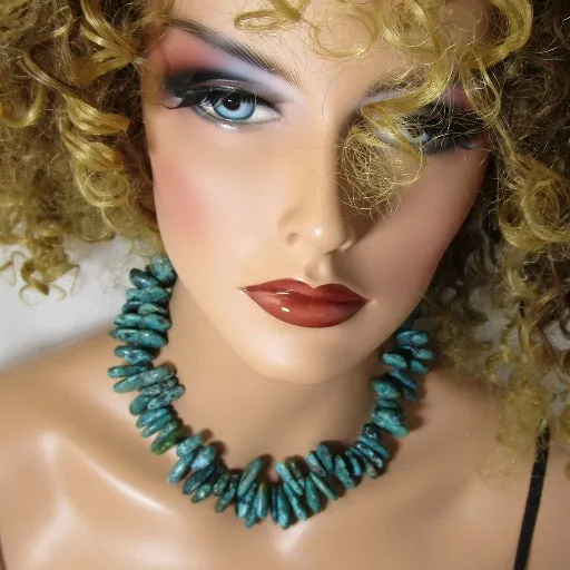 Turquoise Teardrop Bead Beaded Necklace